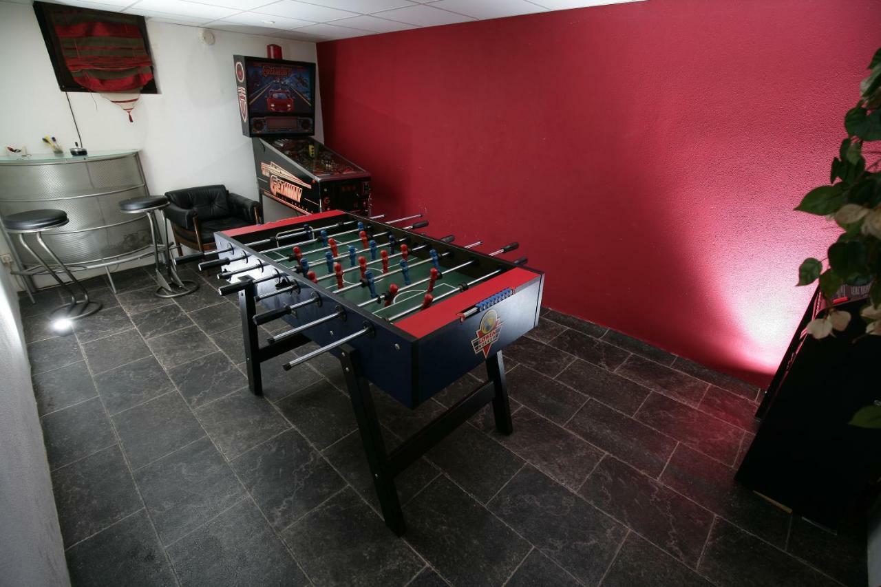Hotel Am Baronenwald Göppingen Екстериор снимка