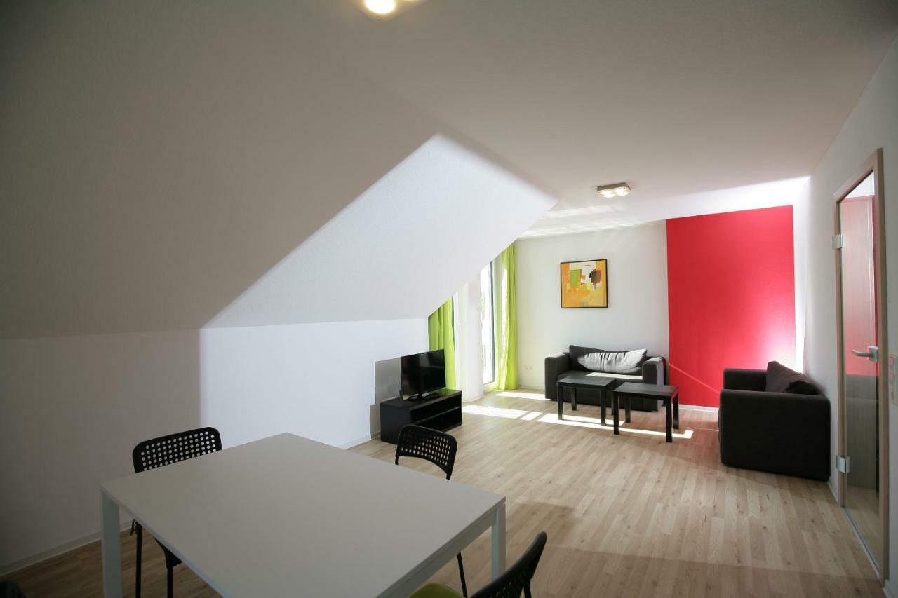Hotel Am Baronenwald Göppingen Екстериор снимка