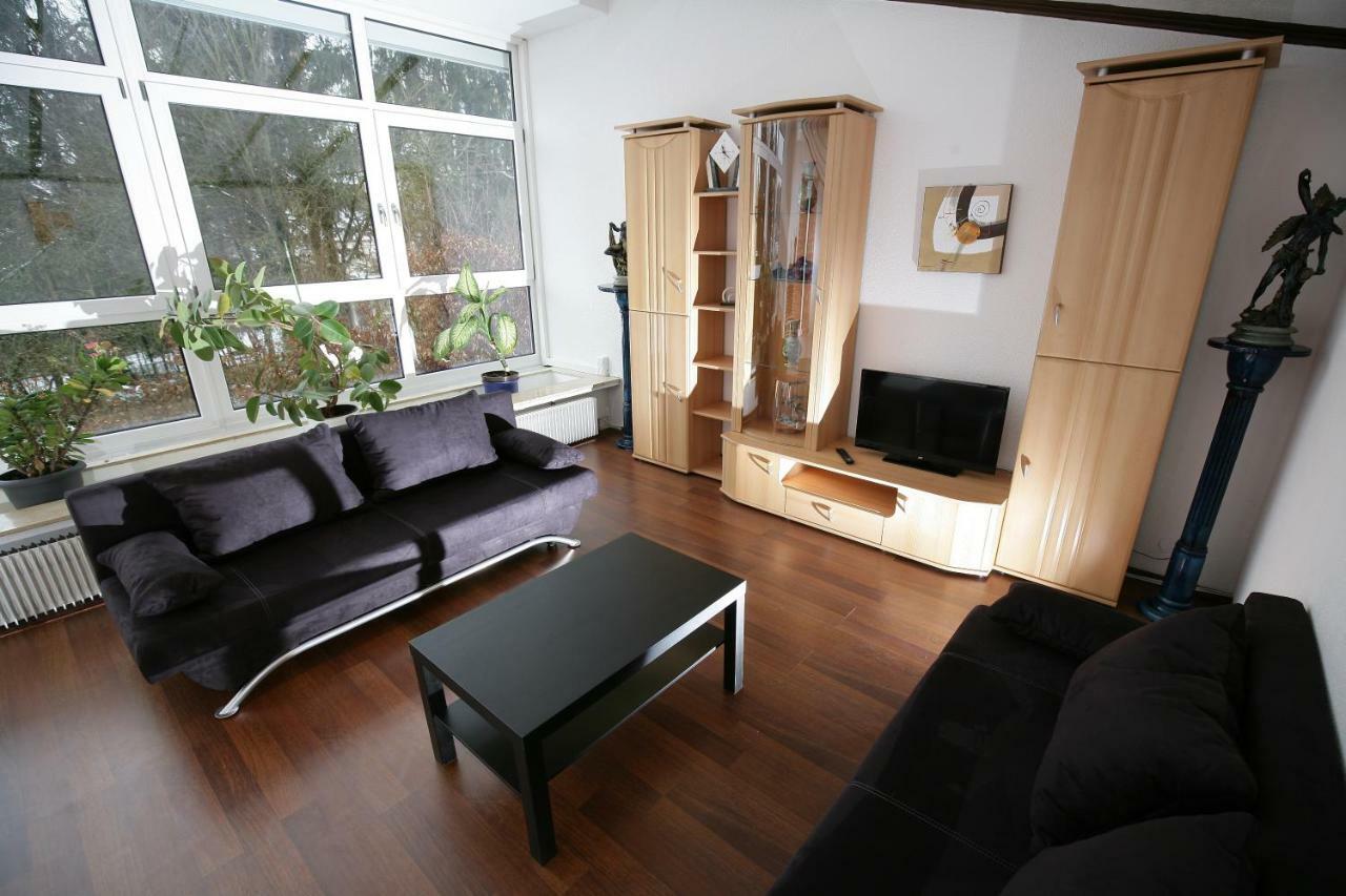 Hotel Am Baronenwald Göppingen Екстериор снимка
