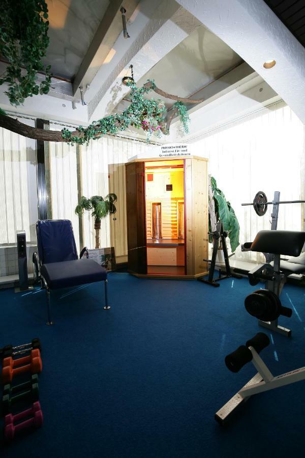Hotel Am Baronenwald Göppingen Екстериор снимка