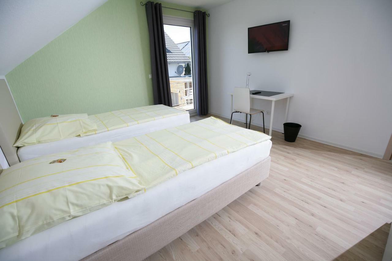 Hotel Am Baronenwald Göppingen Екстериор снимка