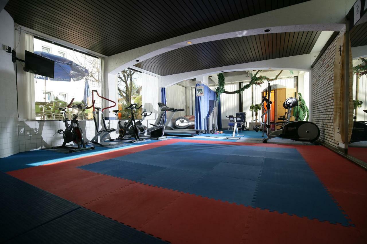 Hotel Am Baronenwald Göppingen Екстериор снимка