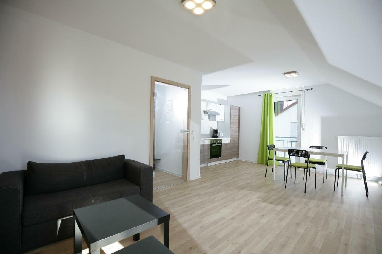 Hotel Am Baronenwald Göppingen Екстериор снимка